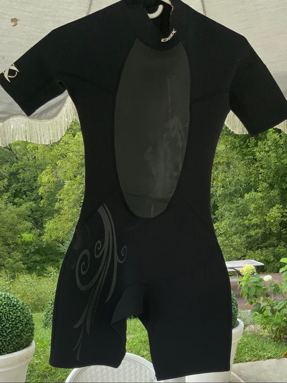 DBX Kids/Women’s wetsuit